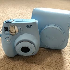Instax Fujifilm Mini 7s Camera with case